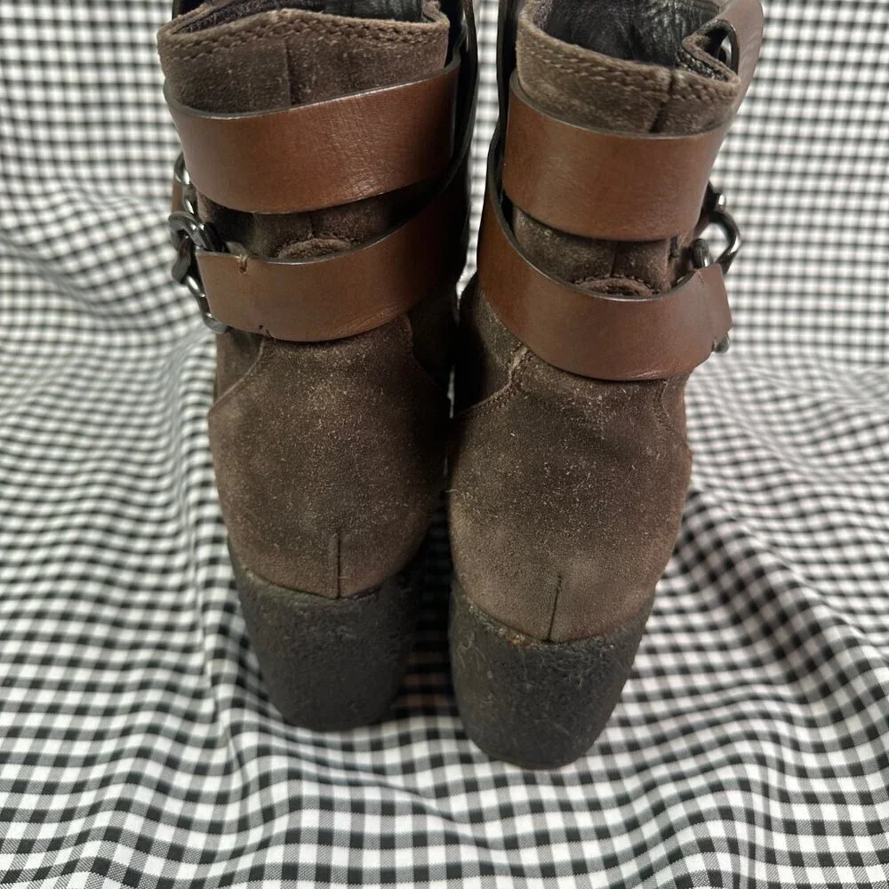 Moncler Brown Suede Wedge Apres Ski Winter Boots Buckle Women's EU 39 / US 9